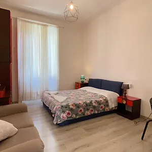 In The Center - Stanza In Centro Citta Homestay Milan