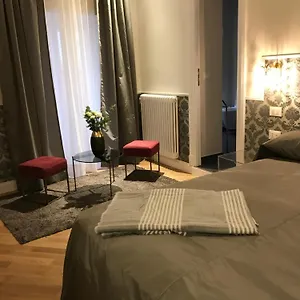Mia Residenza Al Pantheon Apartment
